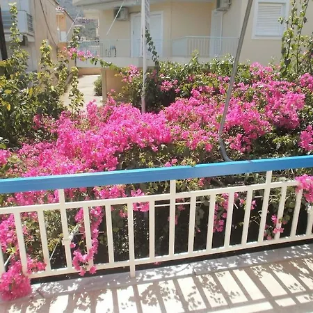 2 Space- Selfcatering Helen No 8 קסירופיגאדו