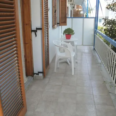2 Space- Selfcatering Helen No 8 Apartmán Xiropigado