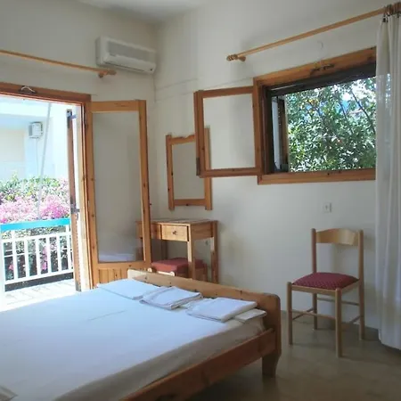 2 Space- Selfcatering Helen No 8 Apartmán Xiropigado