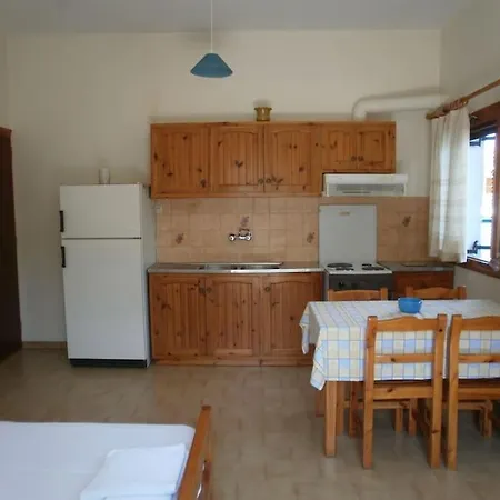 2 Space- Selfcatering Helen No 8 * Xiropigado
